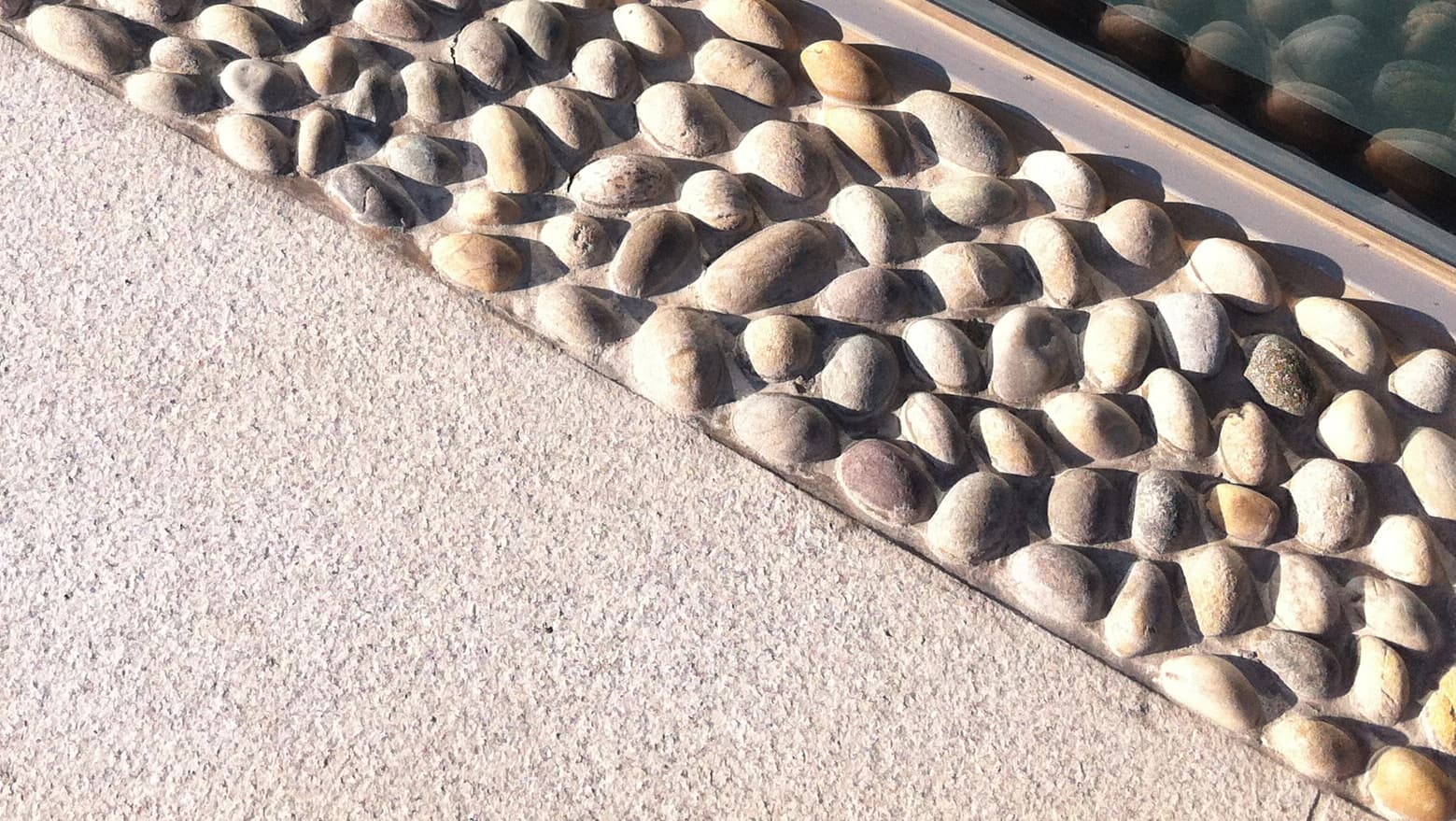 Pebble Edge Detail